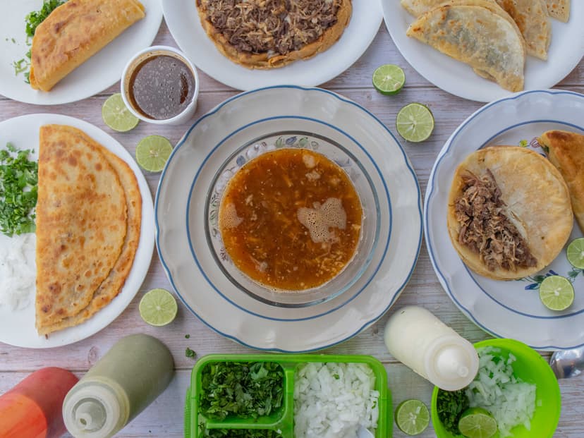 TACOS DE BIRRIA MI NEGRA