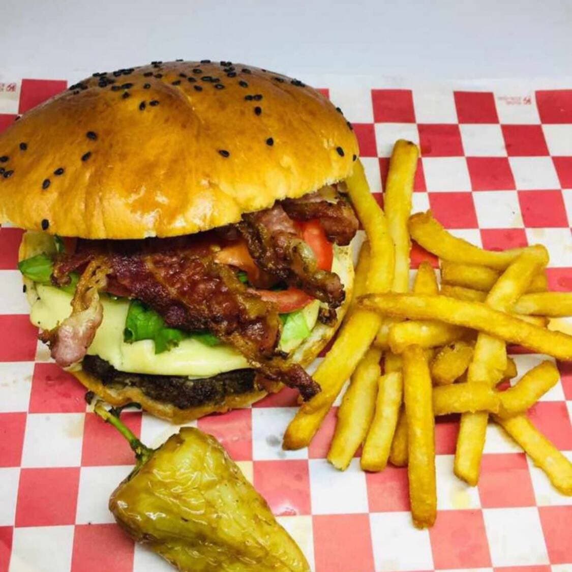 Hamburguesa Especial con Tocino