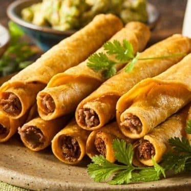 FLAUTAS DELICIOSAS 8 PIEZAS