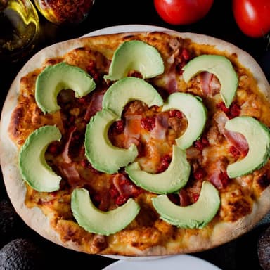 Pizza Mexicana con Aguacate
