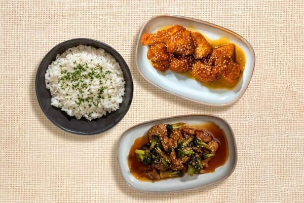Arma tu plato con dos guisados