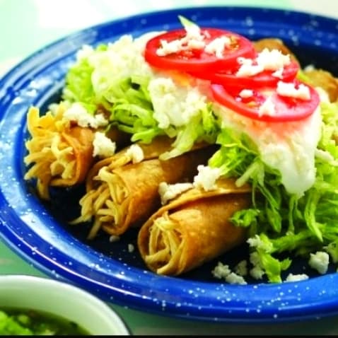 Tacos dorados