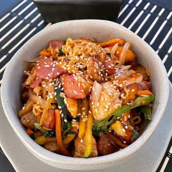 YAKISOBA YUSTI