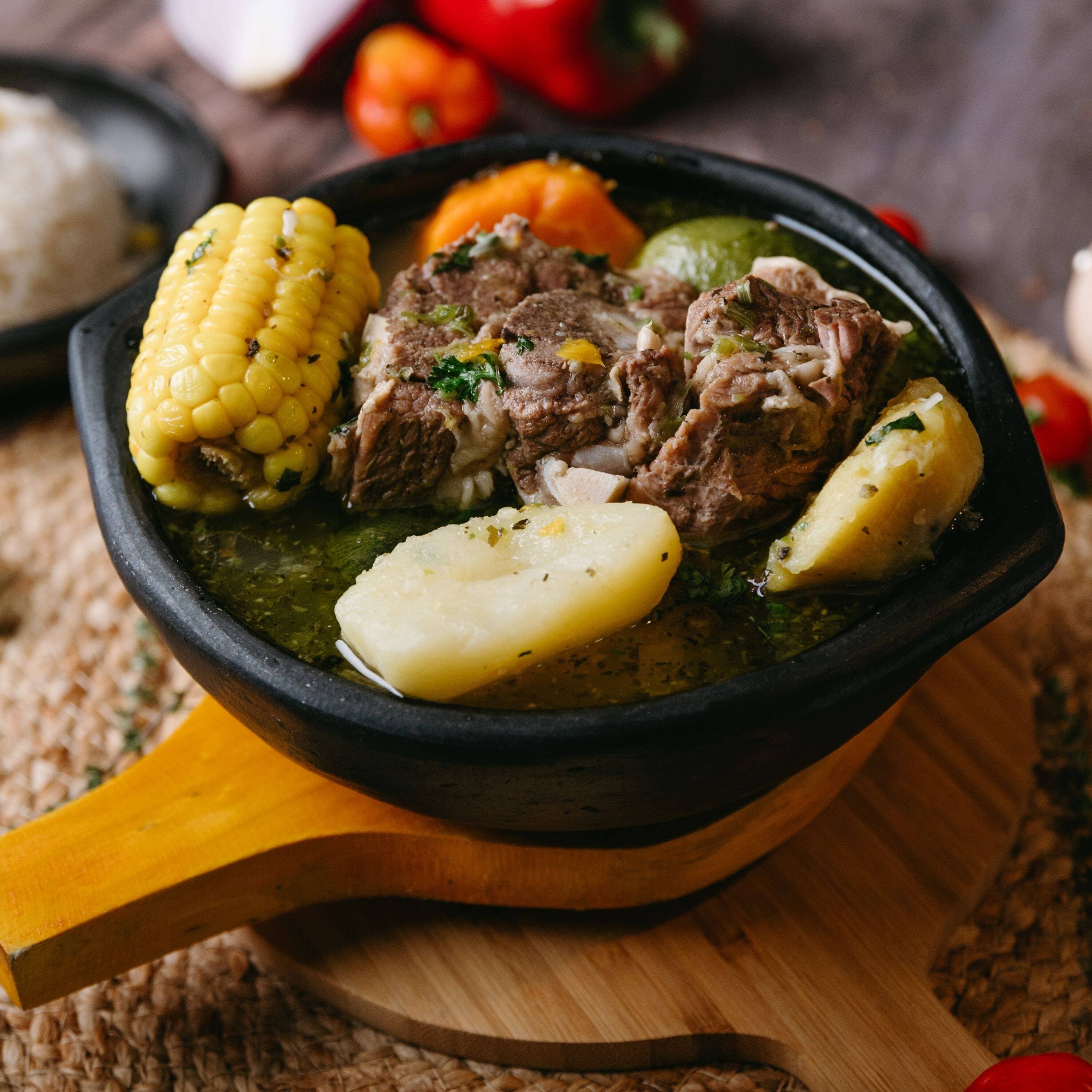 Olla de Carne + Arroz + Bebida