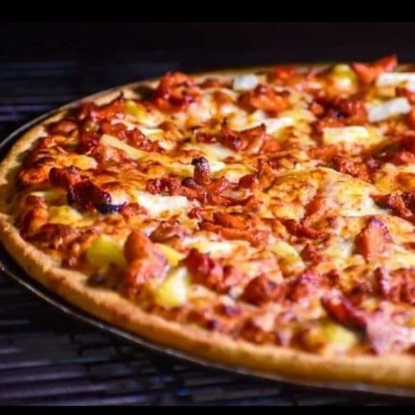 Pizza Doble Queso + Pan con Ajo y Champiñón