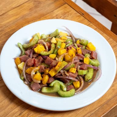 Aguachile de atún con mango