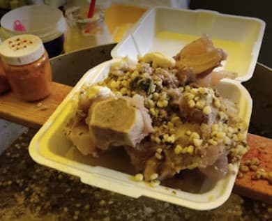 Esquites con tuetano Don Josue