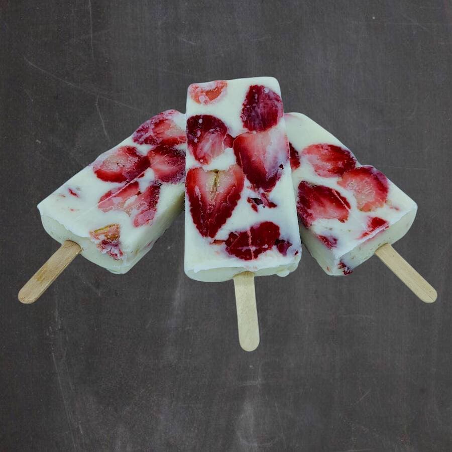 Paleta Fresas con Crema