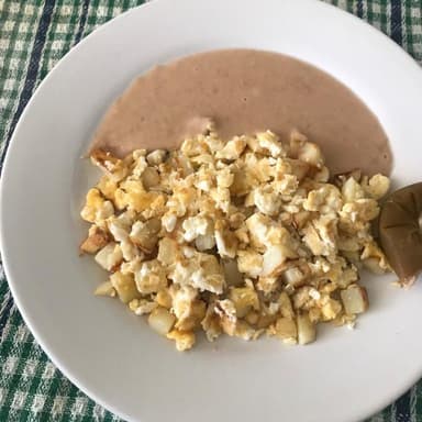 Huevos con Papas