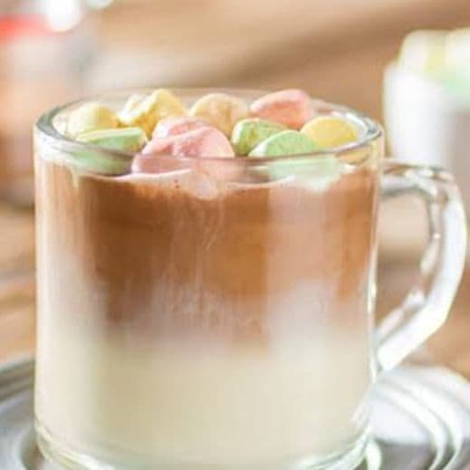 Leche caliente con bombones