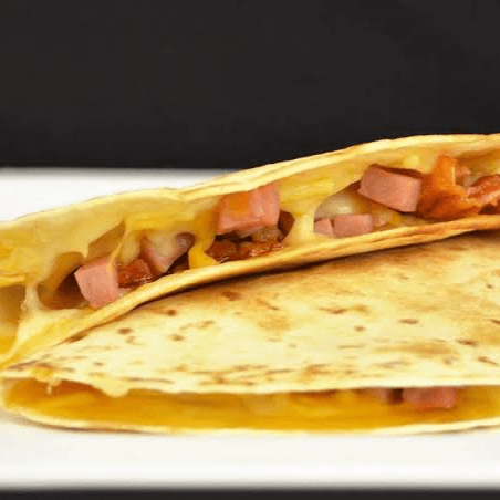 Quesadilla Cachorra de Salchicha