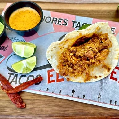 TACO DE CHICHARRON DE PRENSADO