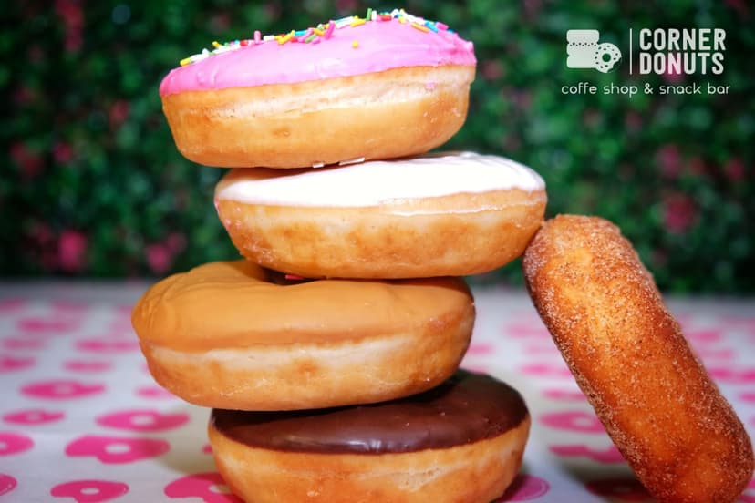 Corner Donuts