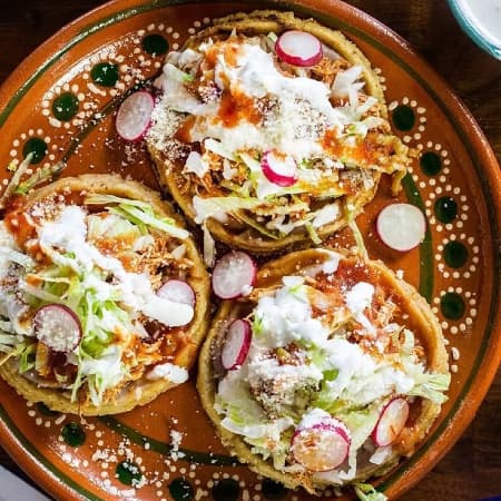 Sope con Guisado