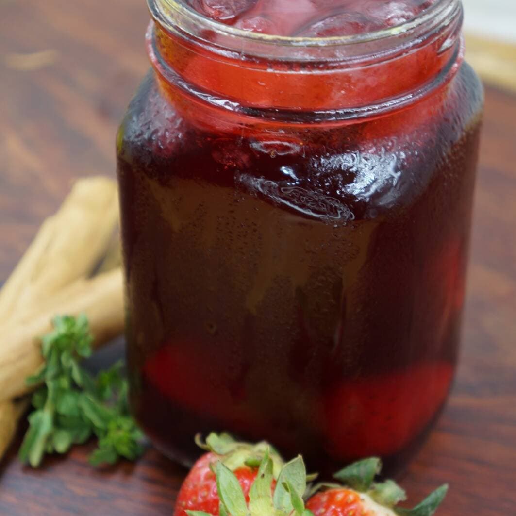 Refrescante de Flor de Jamaica 16 Oz