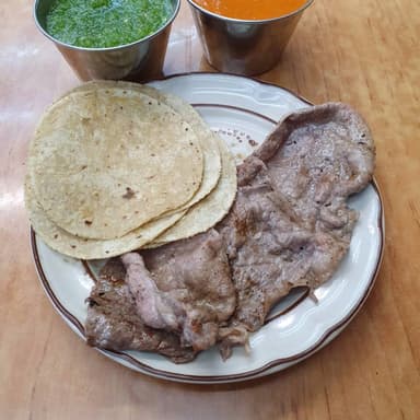 Taco de bistec entero