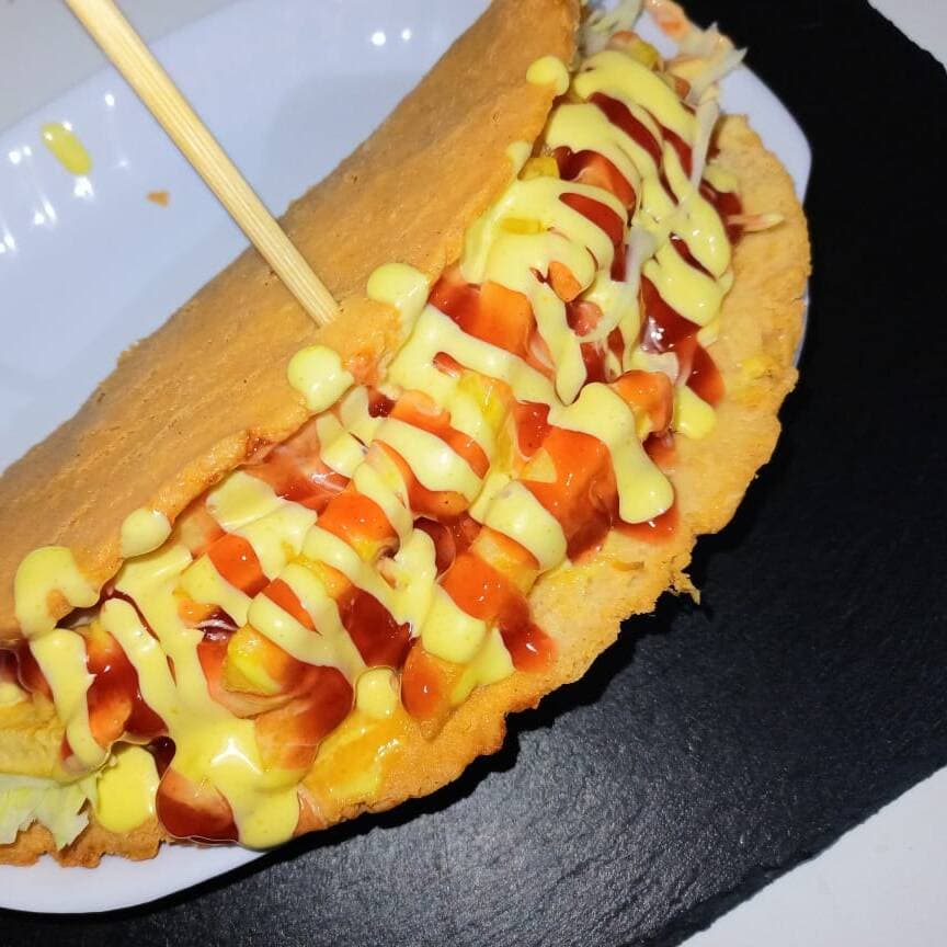 Empanada Super de Mechada O Pollo ARREGLADA