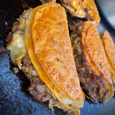 Taco Dorados de Birria