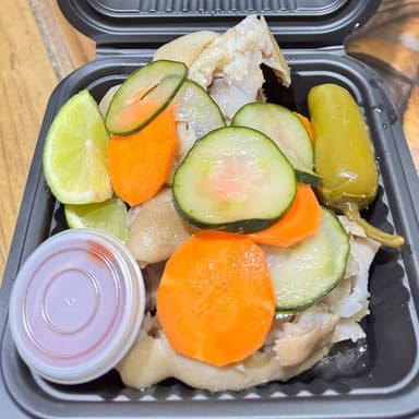 Manita de Cerdo en Escabeche
