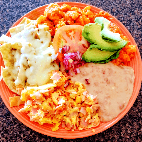Exg. Chilaquiles/Chicharrón/Huevos/Jamón/Papas Fri