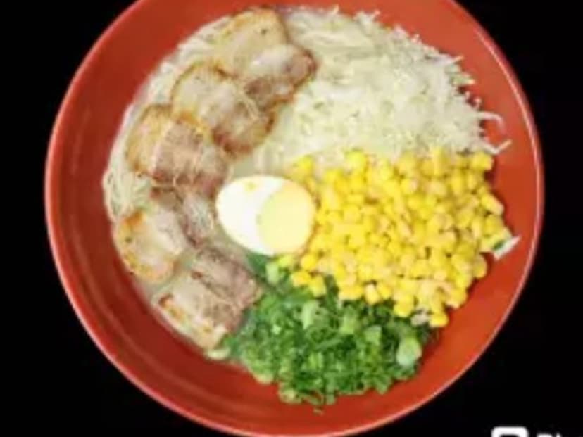 PLUM BLOSSOM Comida Oriental - Ramen & Fruit Tea