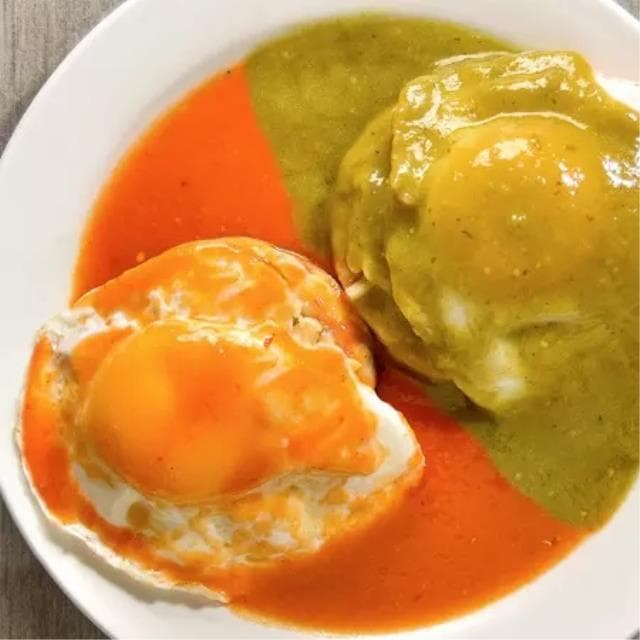 HUEVOS DIVORCIADOS