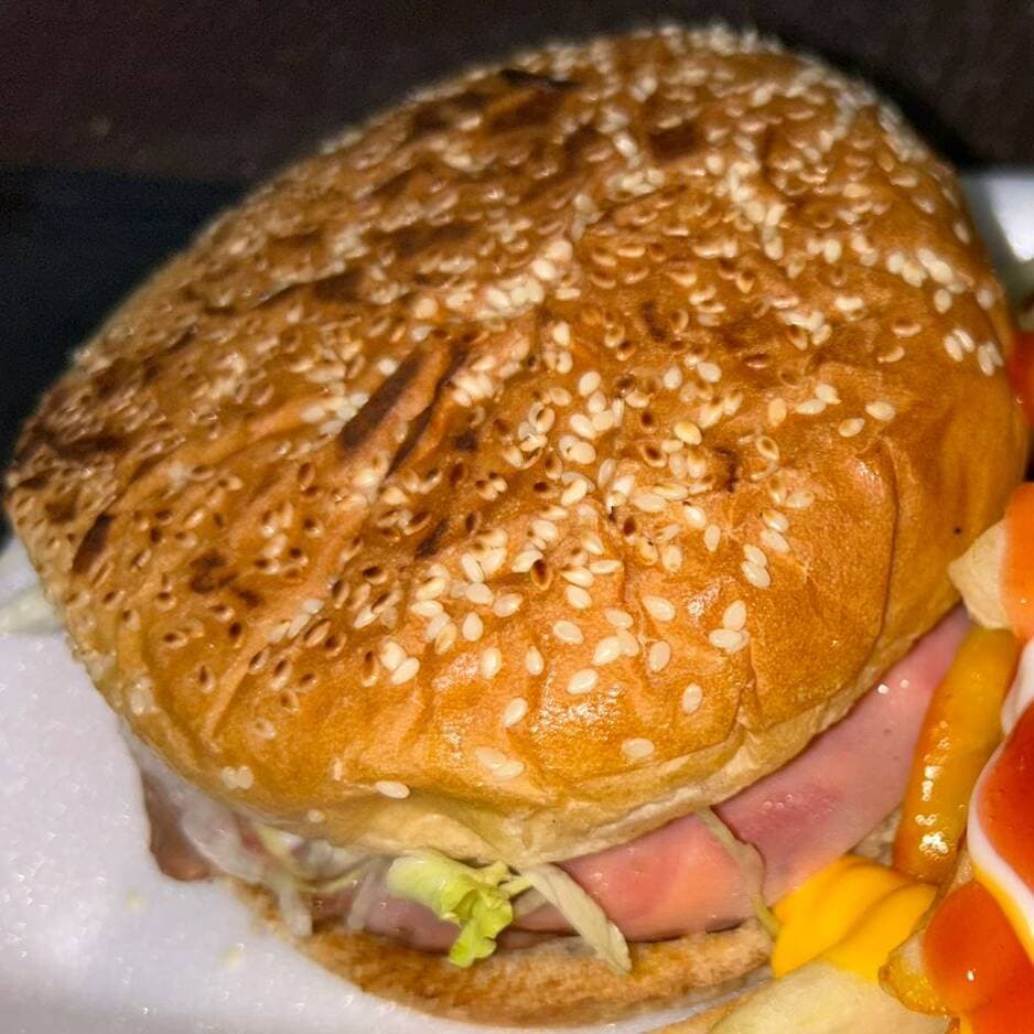 Hamburguesa Bbq & Hotdog con Tocino