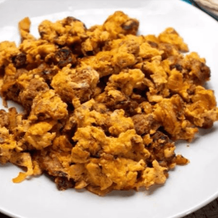 Huevos con Chorizo
