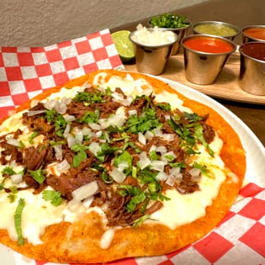 Taco de Harina con Birria de Res