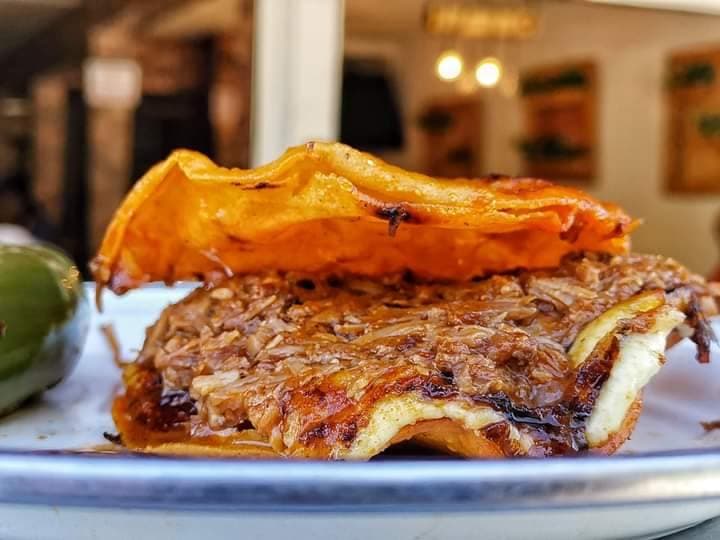 Birria de res estilo Jalisco LOS DORADOS DEL JEREZ suc La Luz