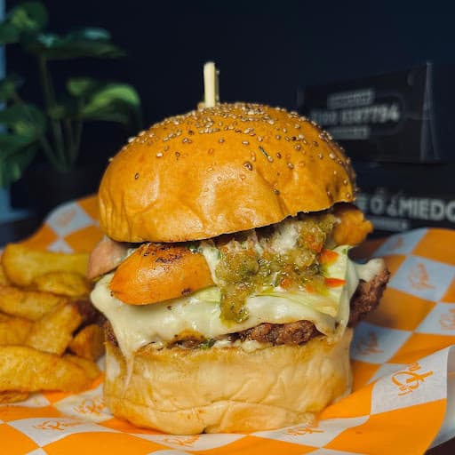 HAMBURGUESA LA ARGENTINA