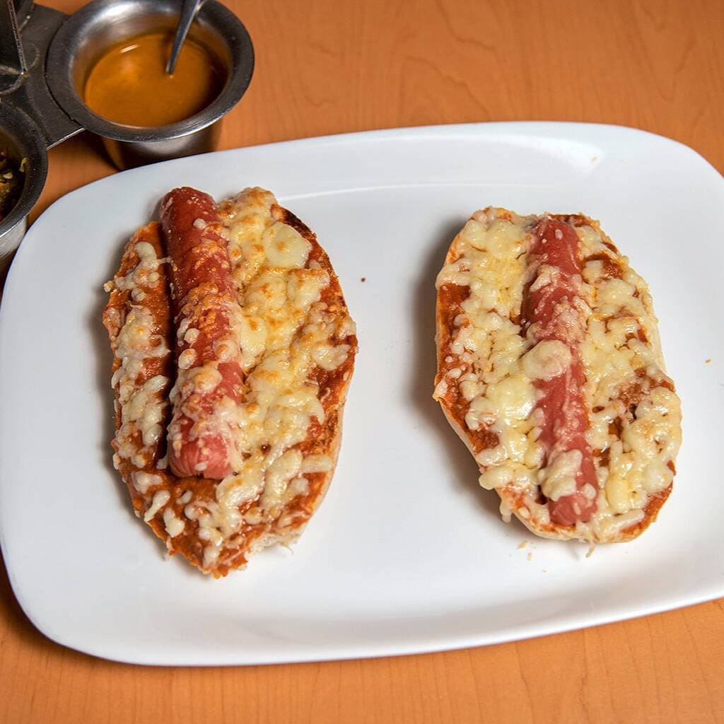 Mollete chorizo con salchicha