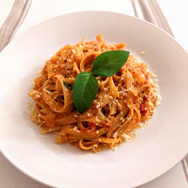 Fettuccine a la Bolognesa