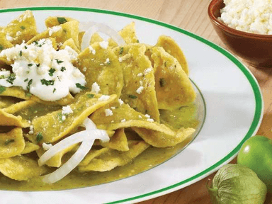 Chilaquiles con Queso Verdes