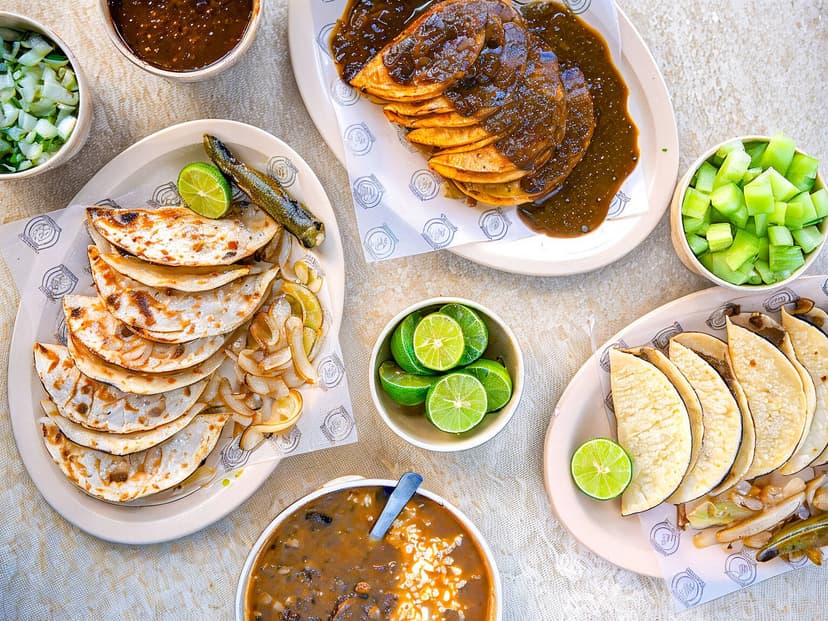 Tacos Yeyo's