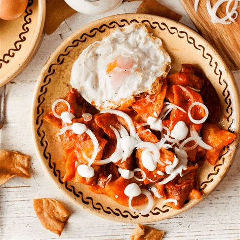 CHILAQUILES ROJOS CON RES