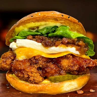 CHICKEN BURGER
