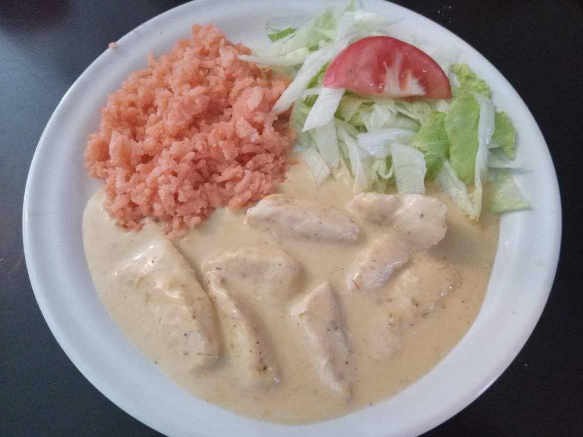Pollo en Crema Verde