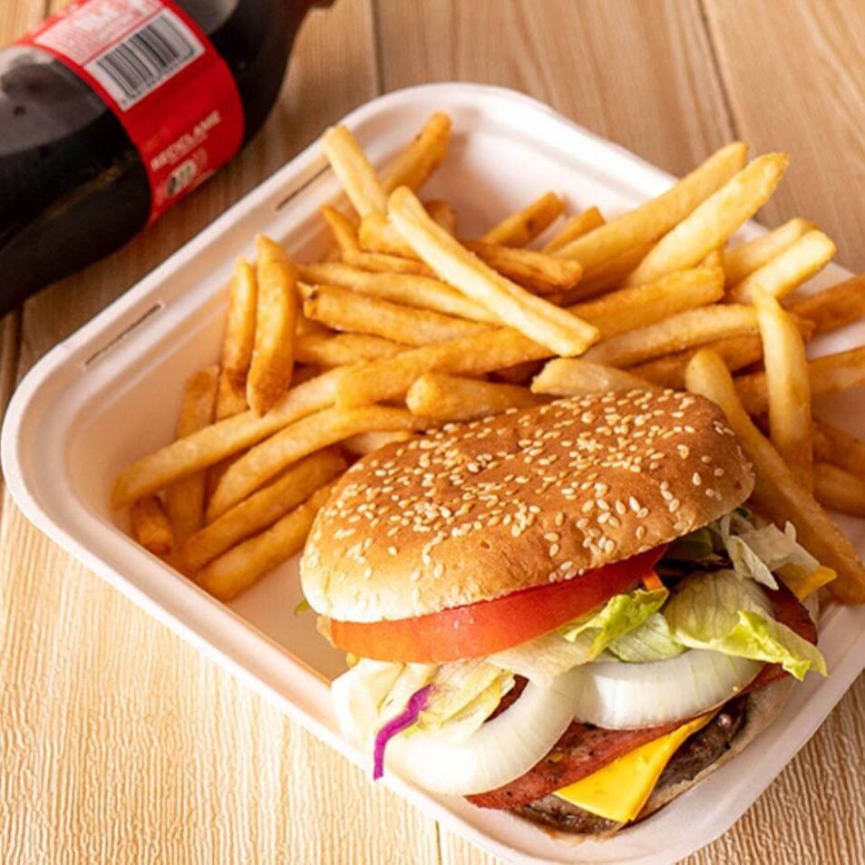 Combo 5 (Hamburguesa de Pollo + papas + gaseosa)