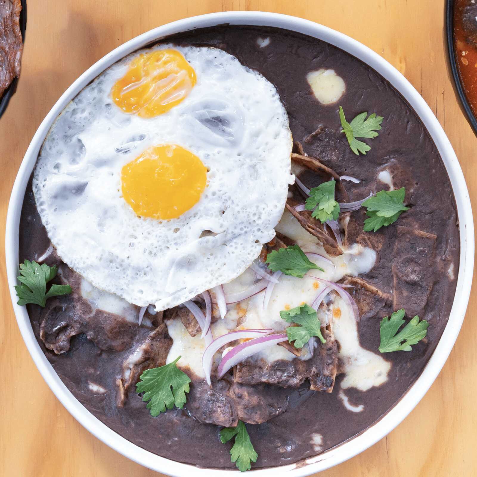 Chilaquiles con Huevo