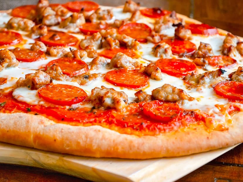 Cacho's Pizza