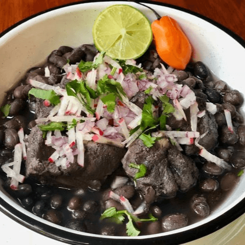 Frijol con Puerco