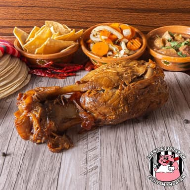 1 Pz Chamorro de Cerdo