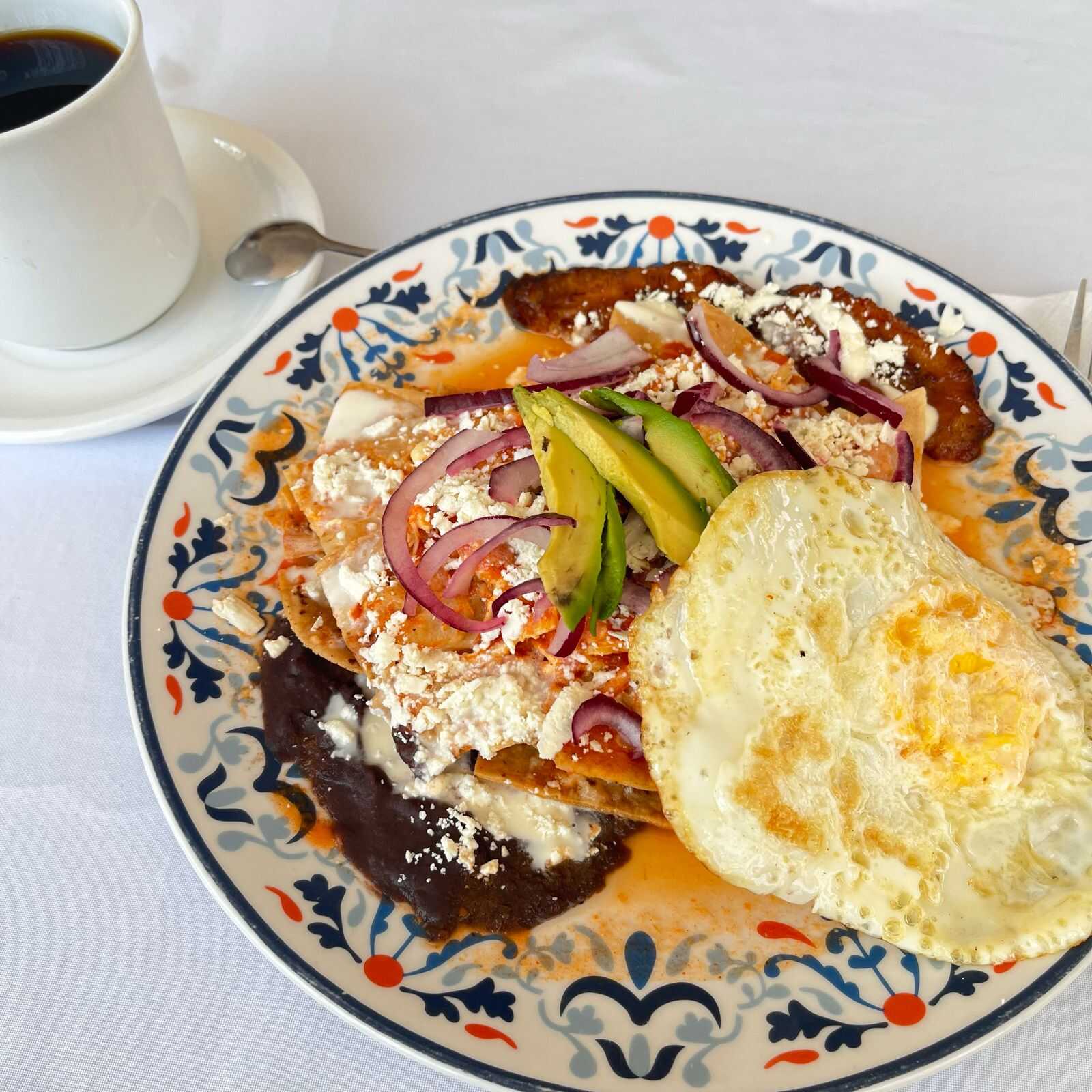 COMBO-CHILAQUILES