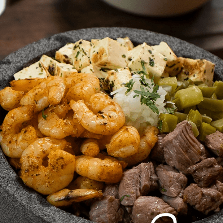Molcajete Mar y Tierra
