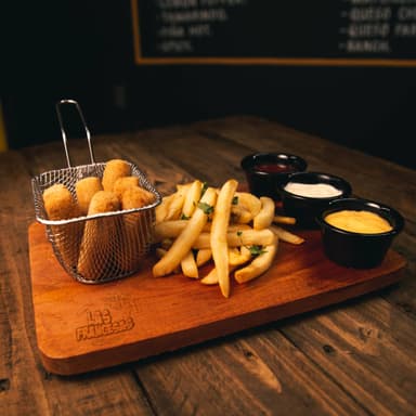 Papas con Dedos de Queso