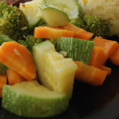 CHAROLA DE VERDURAS AL VAPOR DEL DIA(MEDIO LITRO)