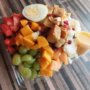 ENSALADA DE POLLO CON FRUTAS Copiar
