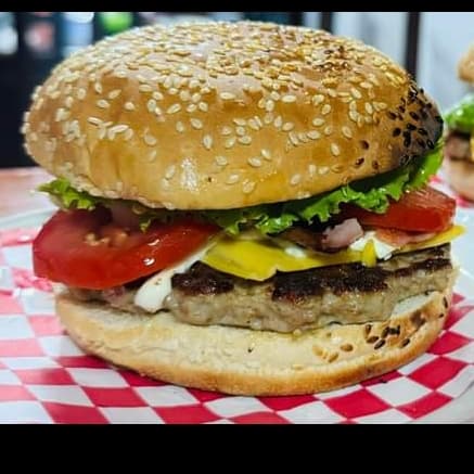 HAMBURGUESA CLÁSICA