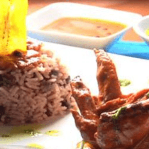 Rice & Beans con Fajitas de Pollo al Curry